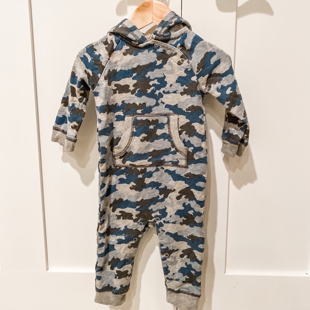 12 months Blue Camo Jersey Onesie for tot